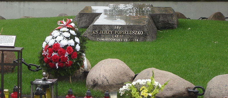grób bł. ks. Jerzego Popiełuszki